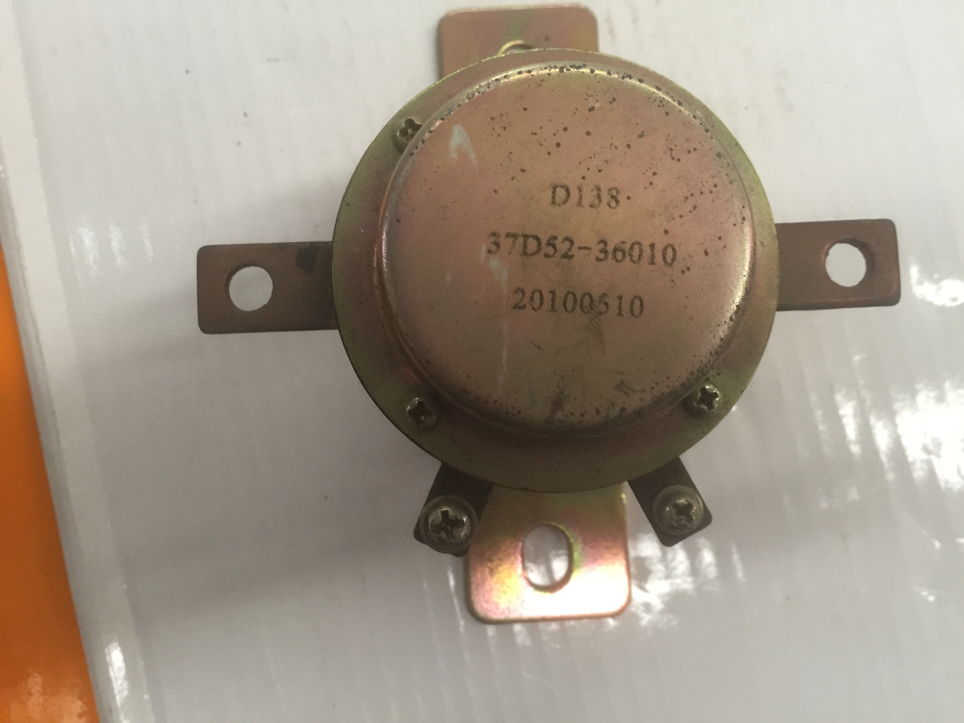 ZOOMLION crawler crane Battery master switch\DK238\24V 100A 1020200220