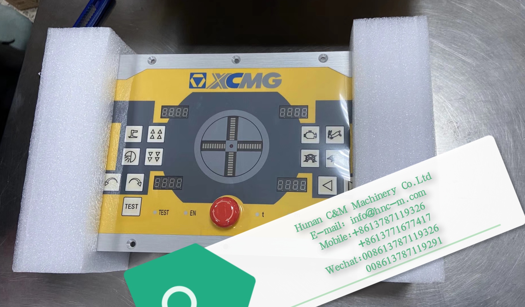 XCMG mobile crane PALFIN outrigger Operation control box  A306001046
