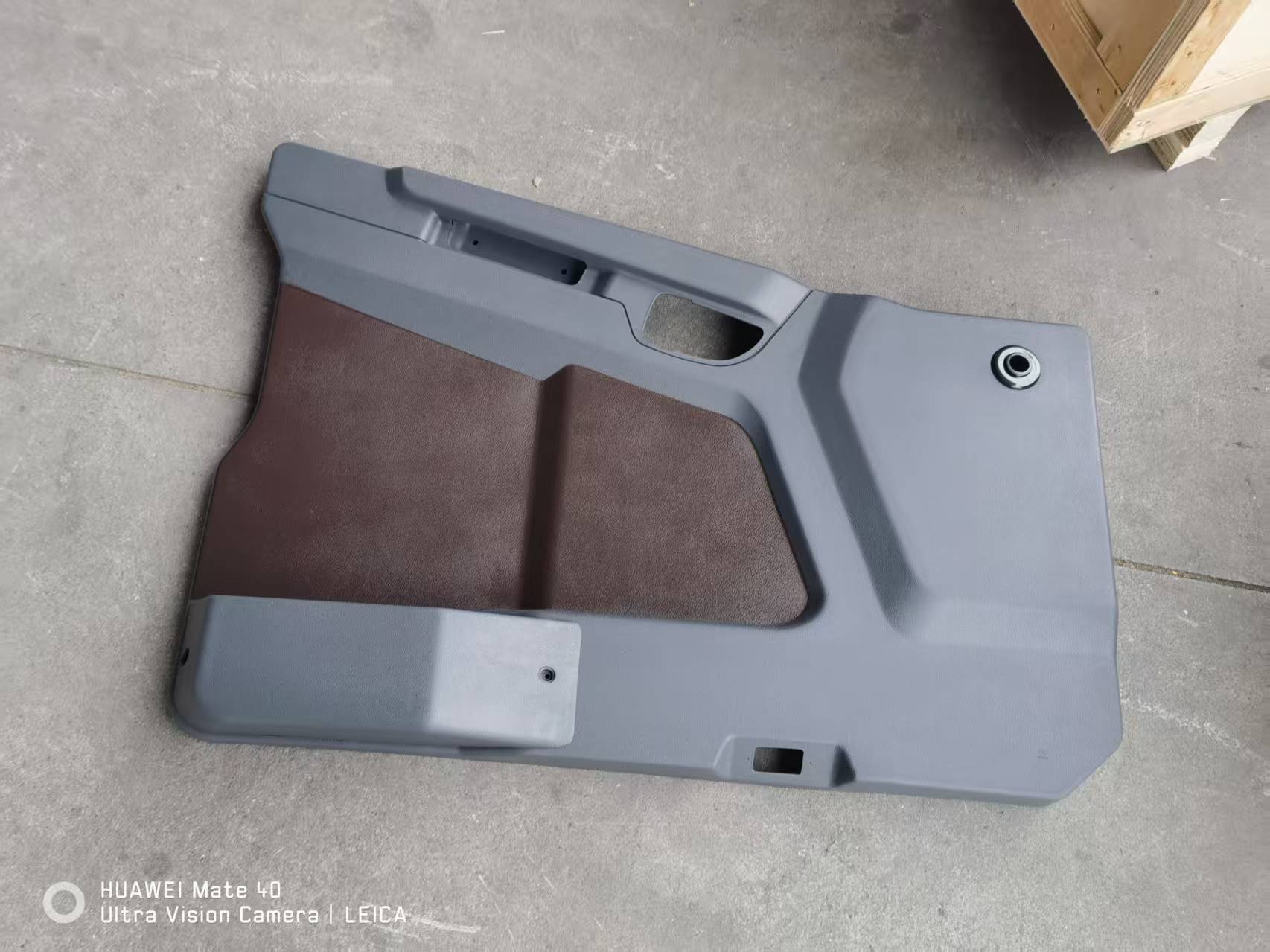 ZOOMLION ZTC series ZTC800 driver cabin door panels left and right.