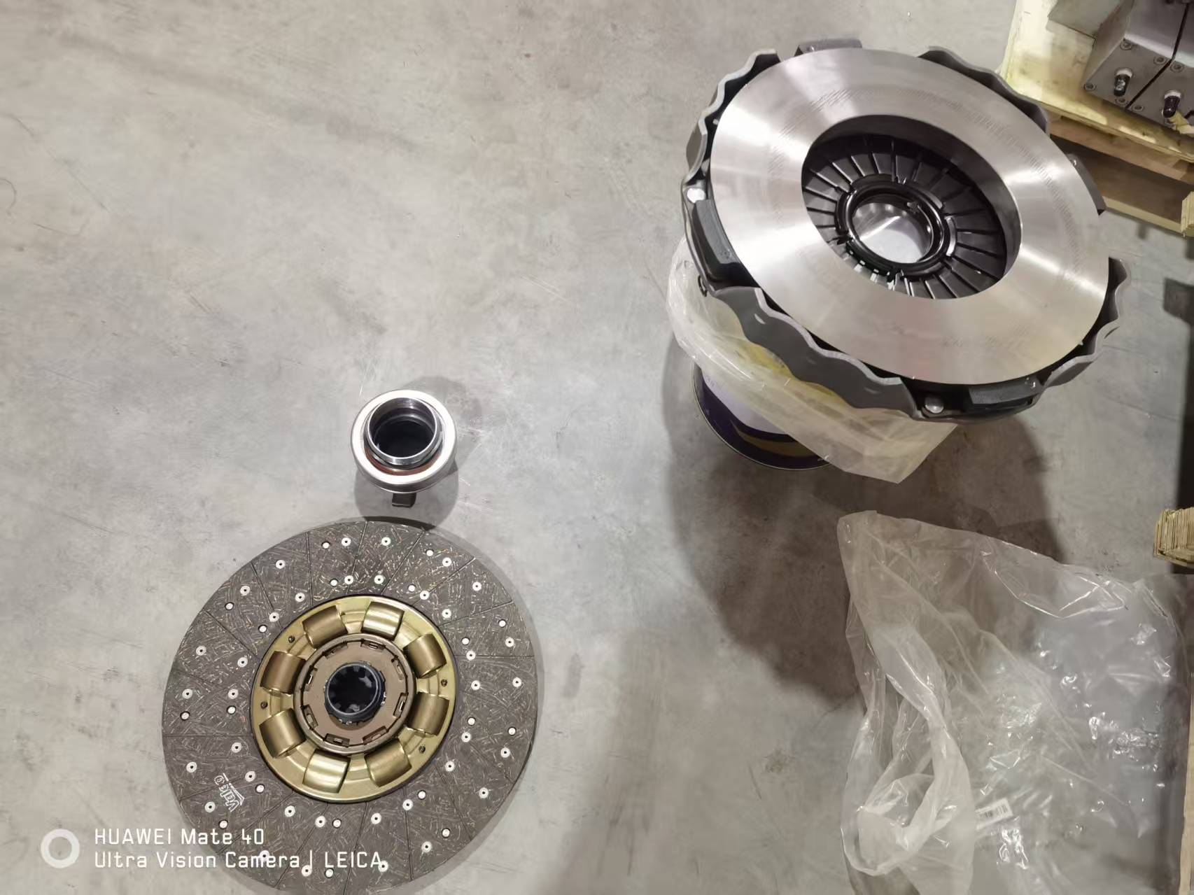 ZOOMLION truck crane ZTC800 clutch assy clutch disc separate bearing 1030500000 