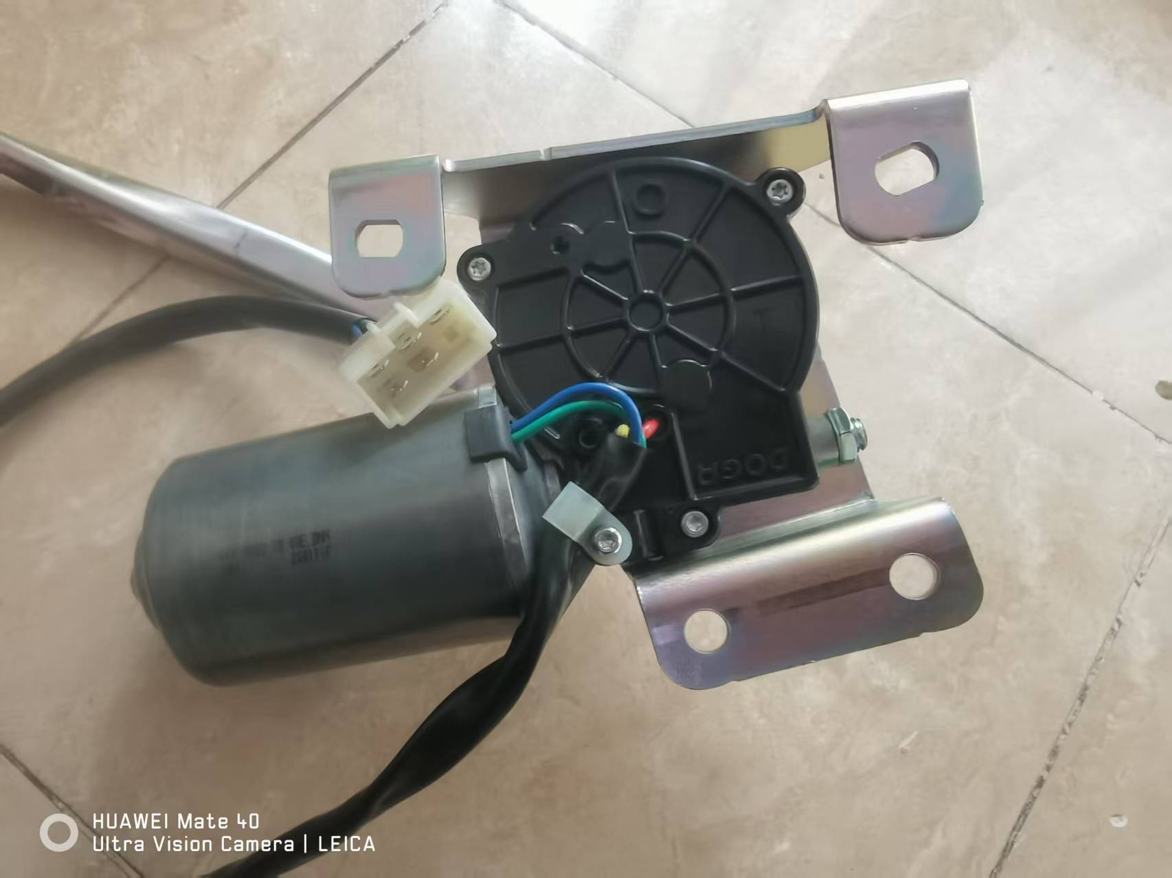 ZOOMLION ZE370 excavator driver cabin wind wiper motor  assy DOGA 111 9403 30 00E  24V